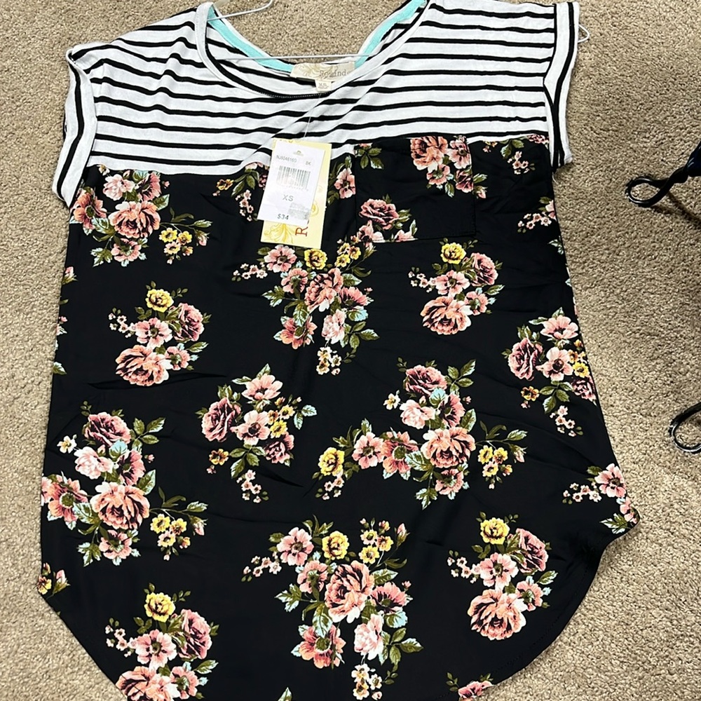 Ladies blouse, top size extra small